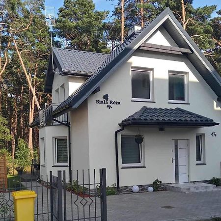 Dom Goscinny Biala Roza Dziwnówek Exterior foto